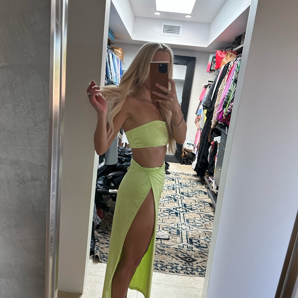 REVOLVE super down two piece set lime green size small